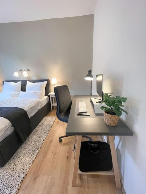 Modern Cozy Apt. -With 2 Tv, Netflix And Work Desk Essen Eksteriør bilde