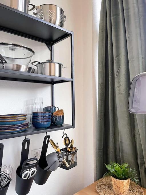 Modern Cozy Apt. -With 2 Tv, Netflix And Work Desk Essen Eksteriør bilde
